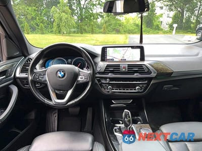 Zdjęcie 9 z 10 samochodu: 2018 BMW X3 XDRIVE30I VIN:5UXTR9C52JLC73490 - miniatura
