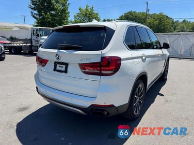 Trzecie zdjęcie samochodu z tyłu: 2018 BMW X5 XDRIVE50I VIN:5UXKR6C56J0U15090 - miniatura