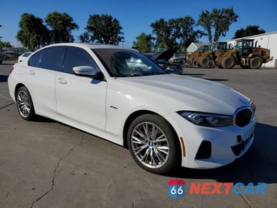 Czwarte zdjęcie samochodu z boku: 2023 BMW 330XE VIN:3MW39FS00P8C96654 - miniatura