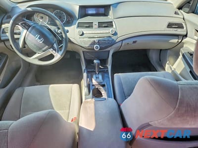 Zdjęcie 8 z 12 samochodu: 2010 HONDA ACCORD LX VIN:1HGCP2F37AA046010 - miniatura