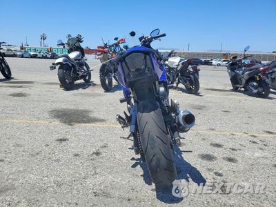 Czwarte zdjęcie samochodu z boku: 2009 YAMAHA FZ6 R VIN:JYARJ18Y29A000587 - miniatura