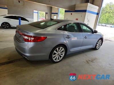 Trzecie zdjęcie samochodu z tyłu: 2017 HYUNDAI AZERA LIMITED VIN:KMHFH4JG5HA578263 - miniatura