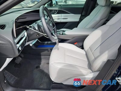 Zdjęcie 7 z 12 samochodu: 2026 CADILLAC LYRIQ LUXURY VIN:1GYKPNRKXTZ306154 - miniatura