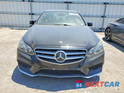 Piąte zdjęcie samochodu w środku: 2016 MERCEDES-BENZ E 400 4MATIC VIN:WDDHF6HB3GB181125 - miniatura