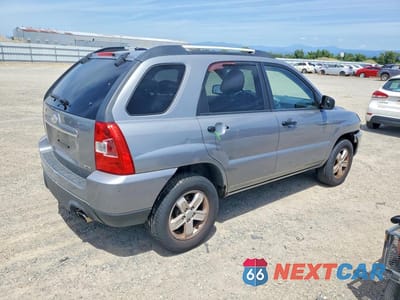 Trzecie zdjęcie samochodu z tyłu: 2010 KIA SPORTAGE LX VIN:KNDKGCA32A7726076 - miniatura