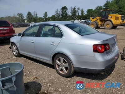 Drugie zdjęcie samochodu z przodu: 2008 VOLKSWAGEN JETTA SE VIN:3VWRM71K18M072481 - miniatura