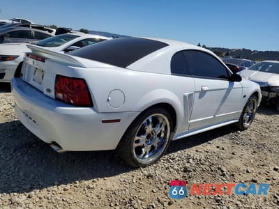 Trzecie zdjęcie samochodu z tyłu: 2000 FORD MUSTANG GT VIN:1FAFP42X9YF123835 - miniatura