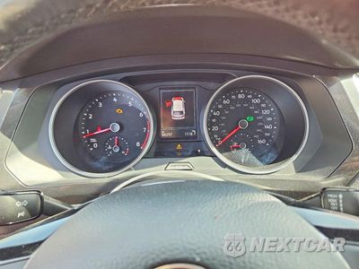 Zdjęcie 9 z 13 samochodu: 2018 VOLKSWAGEN TIGUAN SE VIN:3VV2B7AX4JM054084 - miniatura