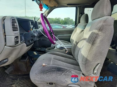 Zdjęcie 7 z 12 samochodu: 1998 GMC SIERRA C1500 VIN:2GTEC19R1W1523058 - miniatura