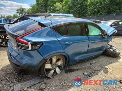 Trzecie zdjęcie samochodu z tyłu: 2023 VOLVO C40 RECHARGE ULTIMATE VIN:YV4ED3GM8P2067087 - miniatura
