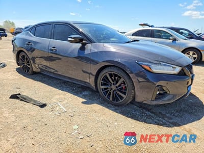 Czwarte zdjęcie samochodu z boku: 2021 NISSAN MAXIMA PLATINUM VIN:1N4AA6FV2MC510061 - miniatura