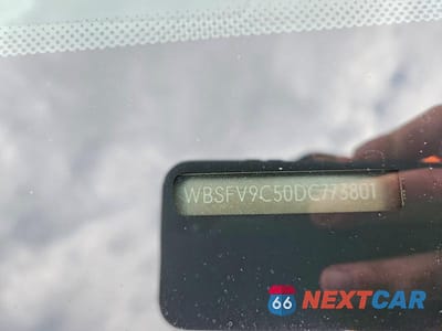 Zdjęcie 12 z 12 samochodu: 2013 BMW M5 VIN:WBSFV9C50DC773801 - miniatura