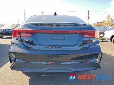 Zdjęcie 6 z 12 samochodu: 2023 KIA FORTE LXS VIN:3KPF24AD8PE581004 - miniatura