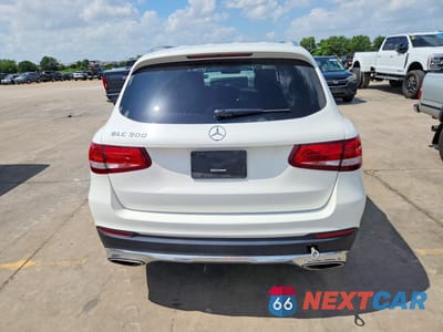 Zdjęcie 6 z 13 samochodu: 2017 MERCEDES-BENZ GLC 300 VIN:WDC0G4JB4HF132135 - miniatura