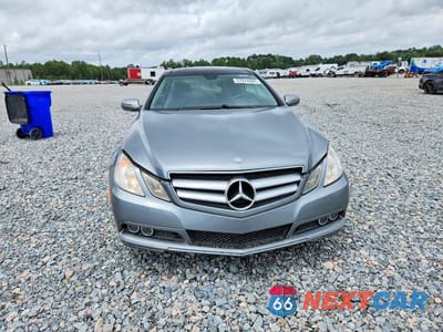 Piąte zdjęcie samochodu w środku: 2010 MERCEDES-BENZ E 350 VIN:WDDKJ5GB1AF005450 - miniatura