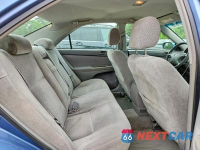 Zdjęcie 10 z 12 samochodu: 2003 TOYOTA CAMRY LE VIN:4T1BE32K33U230876 - miniatura