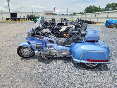 Trzecie zdjęcie samochodu z tyłu: 1990 HONDA GL1500 VIN:1HFSC2206LA200930 - miniatura