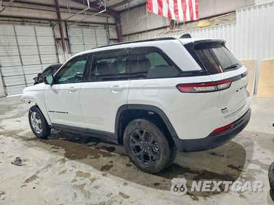 Drugie zdjęcie samochodu z przodu: 2025 JEEP GRAND CHEROKEE LAREDO VIN:1C4RJHAGXSC370808 - miniatura