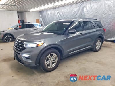 2024 FORD EXPLORER XLT 1FMSK7DHXRGA04228 - główne zdjęcie licytacji z USA - miniatura