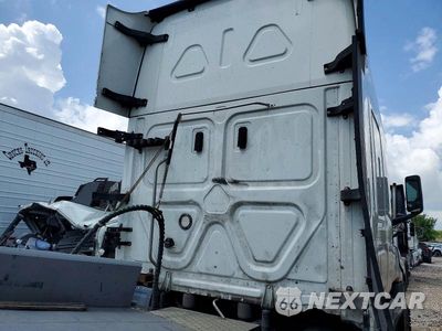 Zdjęcie 6 z 10 samochodu: 2021 FREIGHTLINER CASCADIA 126 SEMI TRUCK VIN:3AKJHHDR8MSMG9077 - miniatura