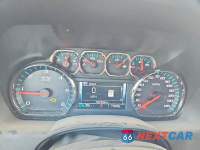 Zdjęcie 9 z 14 samochodu: 2017 GMC YUKON XL K1500 SLT VIN:1GKS2GKC1HR254766 - miniatura