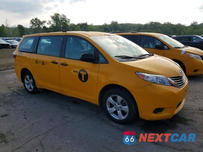 Czwarte zdjęcie samochodu z boku: 2016 TOYOTA SIENNA L 7-PASSENGER VIN:5TDZK3DC2GS718146 - miniatura