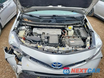 Zdjęcie 11 z 12 samochodu: 2017 TOYOTA PRIUS V TWO VIN:JTDZN3EUXHJ064400 - miniatura