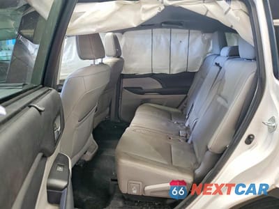 Zdjęcie 11 z 13 samochodu: 2015 TOYOTA HIGHLANDER XLE VIN:5TDJKRFH7FS132081 - miniatura