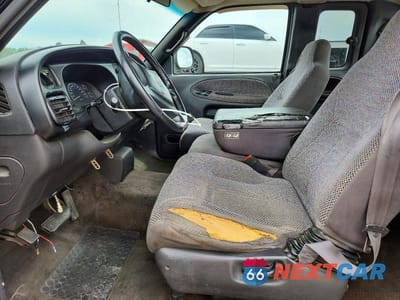 Zdjęcie 7 z 12 samochodu: 2001 DODGE RAM 1500 VIN:3B7HC13YX1G801999 - miniatura