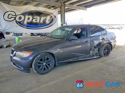 2006 BMW 325 I WBAVB135X6PT16645 - główne zdjęcie licytacji z USA - miniatura
