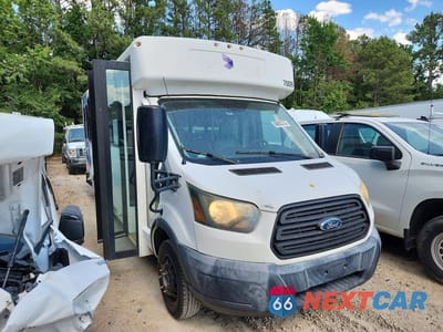 Czwarte zdjęcie samochodu z boku: 2017 FORD TRANSIT SHUTTLE BUS VIN:1FDES8PM8HKA48414 - miniatura