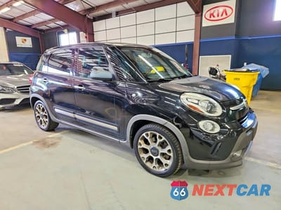 Czwarte zdjęcie samochodu z boku: 2014 FIAT 500L TREKKING VIN:ZFBCFADH3EZ010772 - miniatura