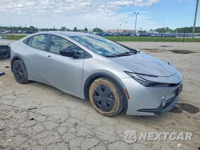 Czwarte zdjęcie samochodu z boku: 2024 TOYOTA PRIUS LE VIN:JTDACAAU0R3023678 - miniatura