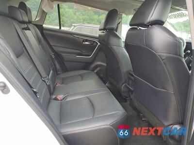Zdjęcie 11 z 13 samochodu: 2021 TOYOTA RAV4 XLE PREMIUM VIN:2T3A1RFV7MW170009 - miniatura