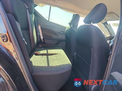 Zdjęcie 10 z 12 samochodu: 2021 NISSAN KICKS SR VIN:3N1CP5DVXML497310 - miniatura