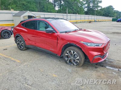 Czwarte zdjęcie samochodu z boku: 2021 FORD MUSTANG MACH-E PREMIUM VIN:3FMTK3RM1MMA56347 - miniatura