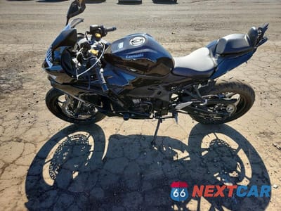 Trzecie zdjęcie samochodu z tyłu: 2025 KAWASAKI ZX400 P VIN:ML5ZXCP18SDA39169 - miniatura
