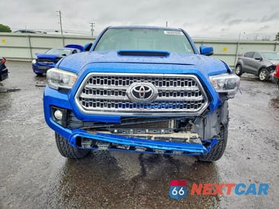 Piąte zdjęcie samochodu w środku: 2017 TOYOTA TACOMA TRD SPORT VIN:5TFSZ5ANXHX047514 - miniatura