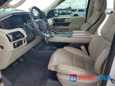Zdjęcie 7 z 13 samochodu: 2018 LINCOLN NAVIGATOR RESERVE VIN:5LMJJ2LT3JEL16976 - miniatura