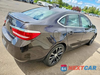 Trzecie zdjęcie samochodu z tyłu: 2016 BUICK VERANO VIN:1G4PW5SK1G4154594 - miniatura