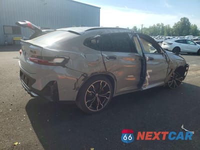 Trzecie zdjęcie samochodu z tyłu: 2023 BMW X4 M VIN:5YM23EC03P9R31145 - miniatura