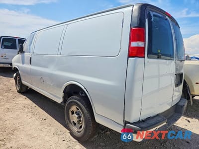 Drugie zdjęcie samochodu z przodu: 2022 CHEVROLET EXPRESS G2500 VIN:1GCWGAFP3N1184237 - miniatura