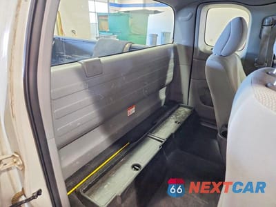 Zdjęcie 10 z 12 samochodu: 2015 TOYOTA TACOMA ACCESS CAB VIN:5TFTX4CN5FX062369 - miniatura