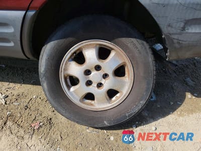 Zdjęcie 13 z 14 samochodu: 1996 TOYOTA RAV4 BASE VIN:JT3HP10V0T0080019 - miniatura