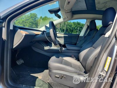 Zdjęcie 7 z 13 samochodu: 2024 TESLA MODEL Y VIN:7SAYGDEE2RA322678 - miniatura