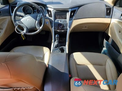 Zdjęcie 8 z 12 samochodu: 2013 HYUNDAI SONATA HYBRID VIN:KMHEC4A45DA084348 - miniatura