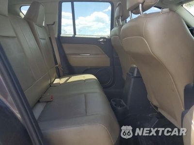 Zdjęcie 11 z 13 samochodu: 2015 JEEP COMPASS LATITUDE VIN:1C4NJCEA6FD185954 - miniatura