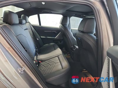Zdjęcie 10 z 13 samochodu: 2026 BMW 530 I VIN:WBA43FJ09TCV65373 - miniatura