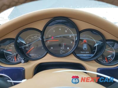 Zdjęcie 9 z 13 samochodu: 2016 PORSCHE PANAMERA 2 VIN:WP0AA2A76GL007424 - miniatura