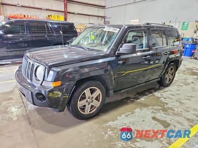 2008 JEEP PATRIOT SPORT 1J8FF28W18D607910 - główne zdjęcie licytacji z USA - miniatura